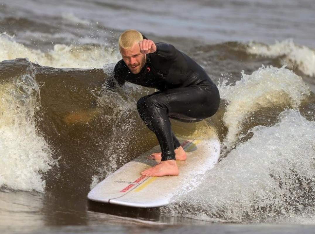 Physiotherapy and Surfing: Preventing Injuries and Improving Technique ...